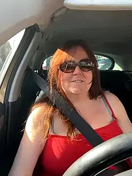 curvy-milf-abbie on StripChat