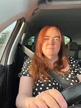 curvy-milf-abbie on StripChat