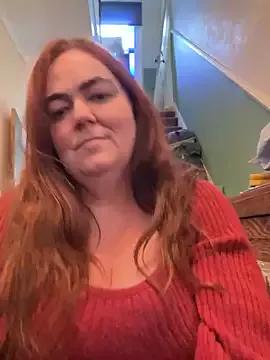 curvy-milf-abbie on StripChat
