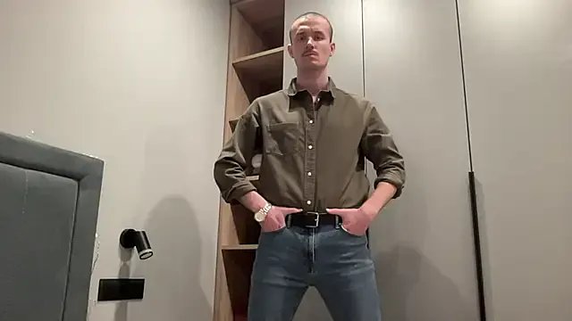 cute_mark on StripChat