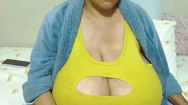 Freechat DairyQueen2 on StripChat