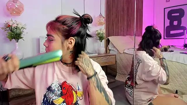 DakkotaBluee on StripChat 