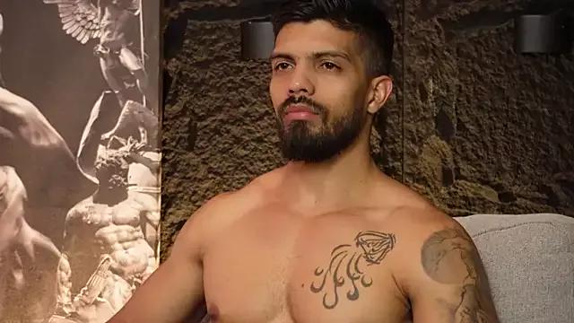 DannSaenz on StripChat 