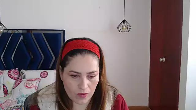 dayanhank from StripChat is Freechat