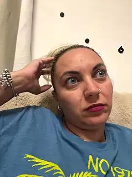 DeboraGaia from StripChat is Freechat