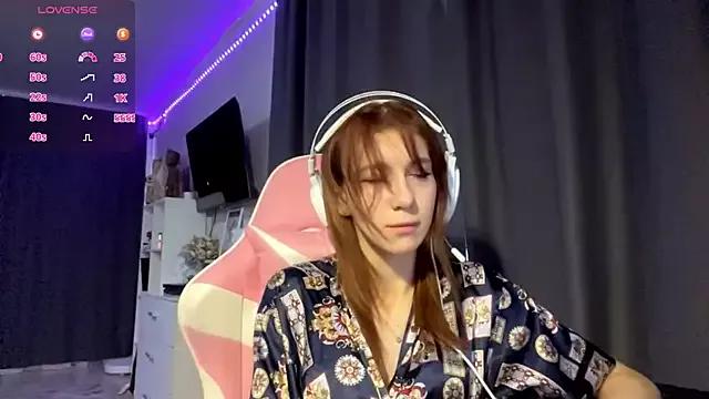 DedeTedrow on StripChat 