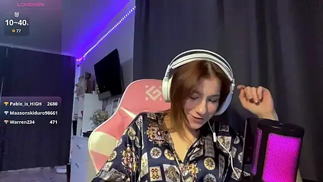 DedeTedrow on StripChat 