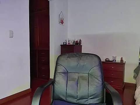 DeesseLuxure on StripChat 