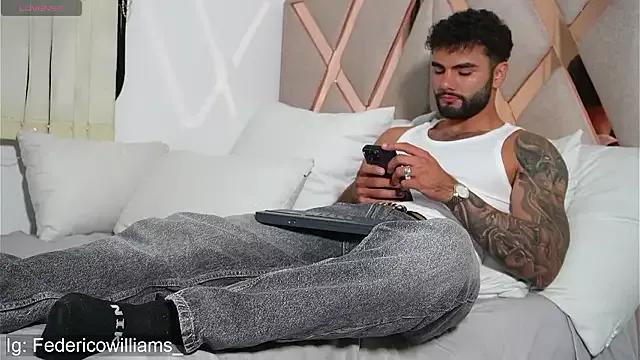 Derek_w on StripChat 