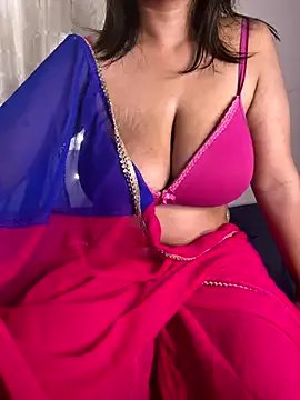 DevineDevilQueen on StripChat