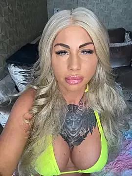 Dutchhbarbie from StripChat is Freechat