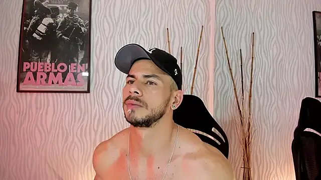 dylan_jacobx on StripChat