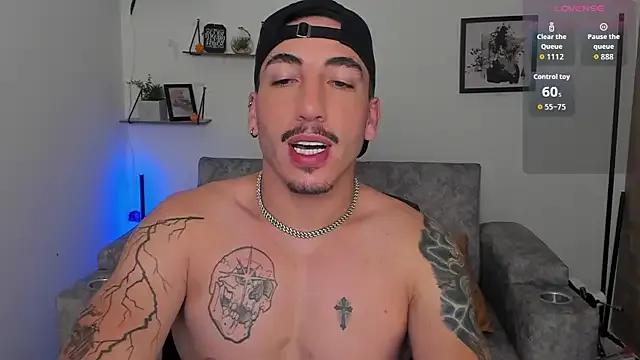 dylanspencer28 on StripChat