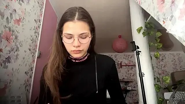 EdythRozier — I'll show you my tongue