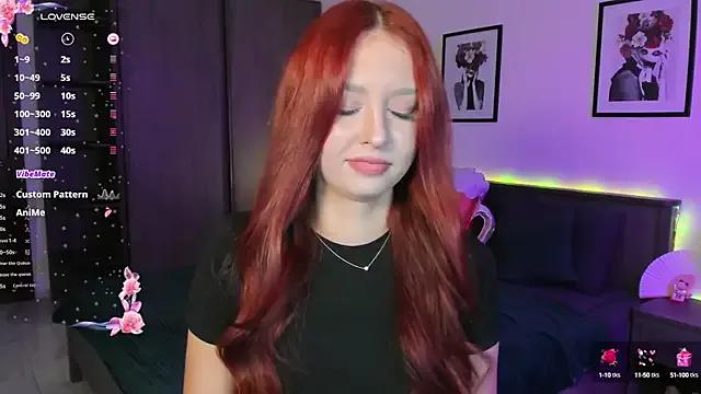 EleanorePeach on StripChat 