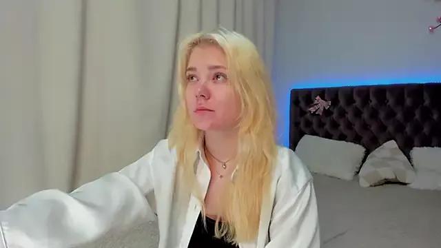 Ella_Mayers on StripChat 