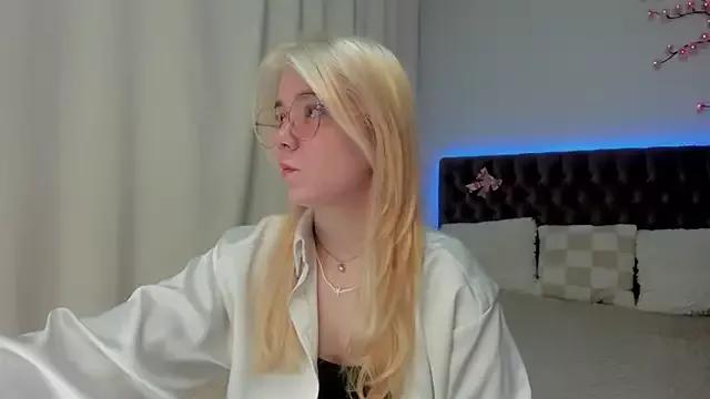 Ella_Mayers on StripChat 