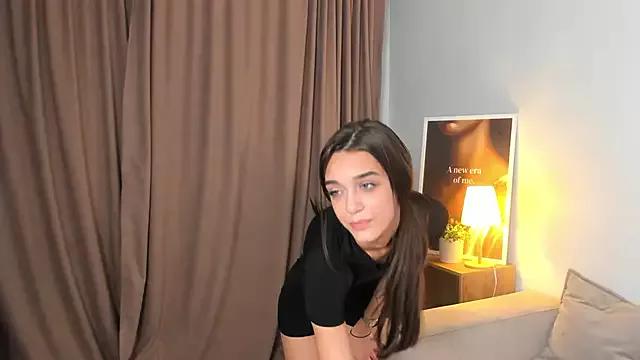 Elli_Lourence from StripChat