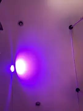 Ema_azel on StripChat