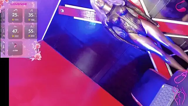 emelly_horny_ on StripChat