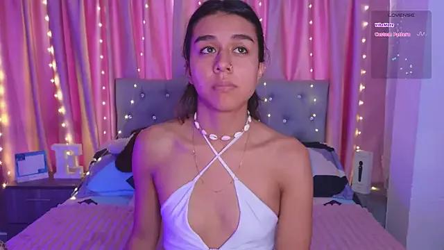 Emiily_Scott1 on StripChat 
