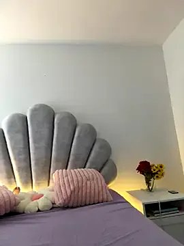 emma-conti2 on StripChat