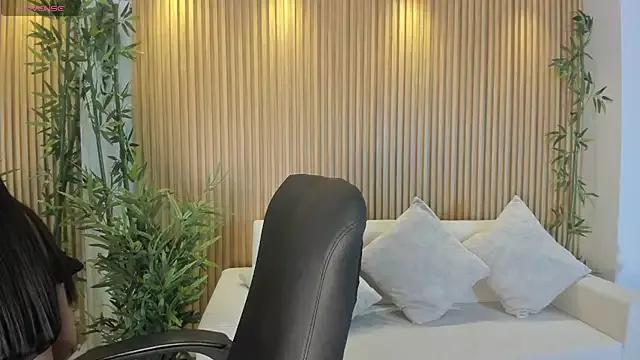 Emmaa_Robertss on StripChat 