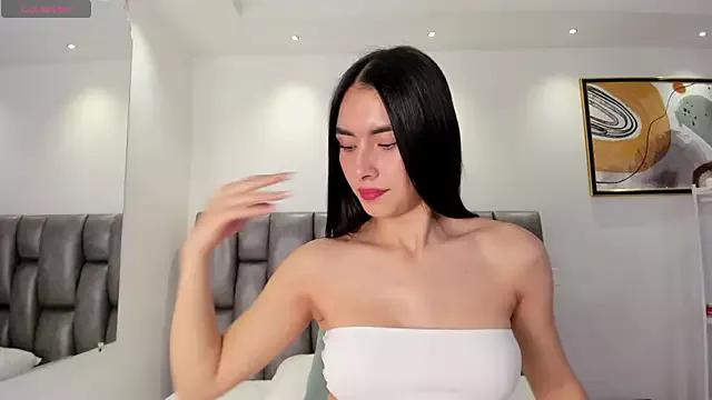 Emmaa_Robertss on StripChat 