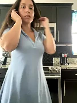 emmablog on StripChat 