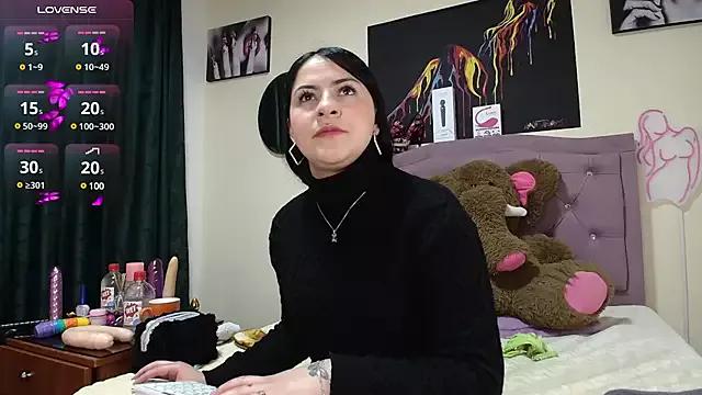 Emmie_Hot from StripChat