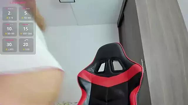 ESMERALDA-BLUE on StripChat 