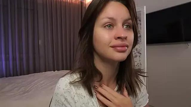EsterCuute on StripChat 
