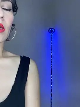 eva_luz — naked body oil show