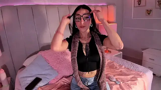 Evabellee on StripChat