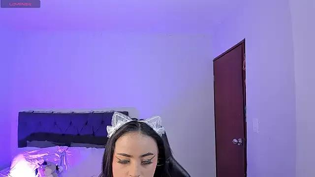 evelyn_23 from StripChat