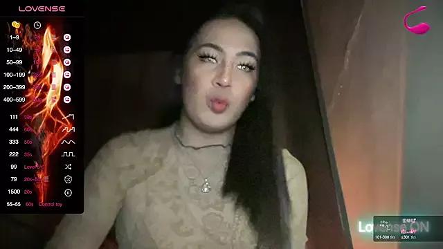 fallon_empress143 on StripChat 