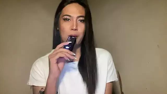 fallon_empress143 on StripChat 