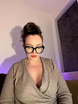 FemDom_RubyKnightXXO on StripChat