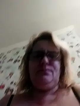 StripChat Forest-Lady  is Freechat  Forest-Lady — Make Me Spray