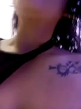 Fox_Roxxan on StripChat