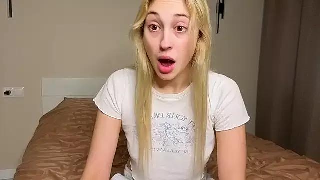 foxy_vivi — Private on StripChat