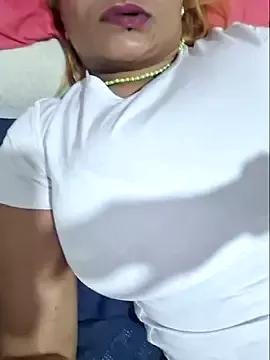 gatadeojosclaros from StripChat