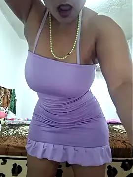 gatadeojosclaros on StripChat