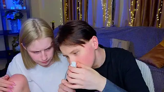 Girls_Fingers on StripChat