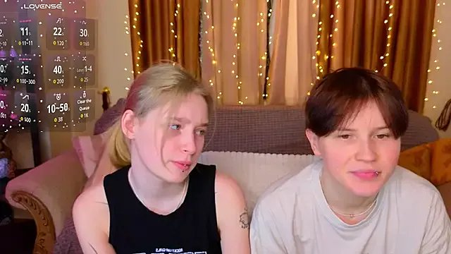 Girls_Fingers on StripChat