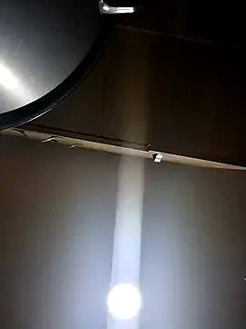 Giselabrunette25 on StripChat