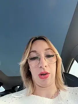 Giuliana_baby on StripChat