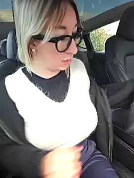 Giuliana_baby on StripChat