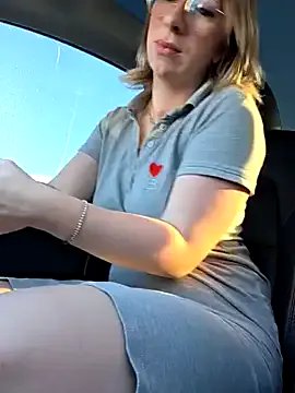 Giuliana_baby on StripChat