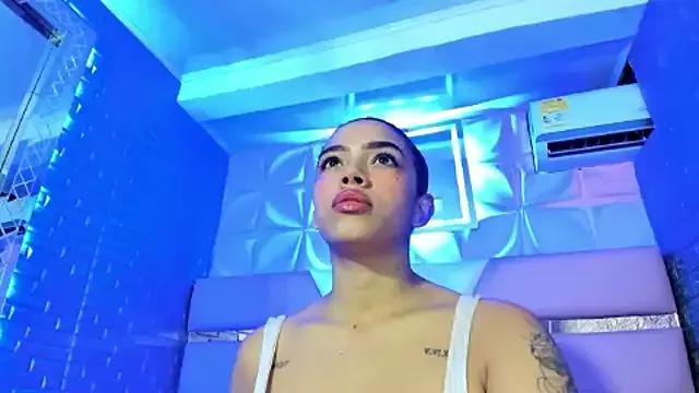 GoodessLatinG on StripChat 